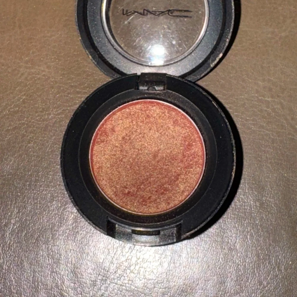 Mac Say yeah eyeshadow
